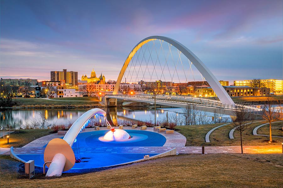 Contact - Scenic View of Des Moines, Iowa During a Beautiful Sunset